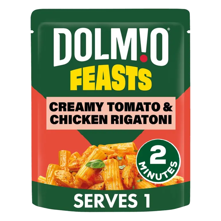 Feasts Creamy Tomato And Chicken Rigatoni 250g
