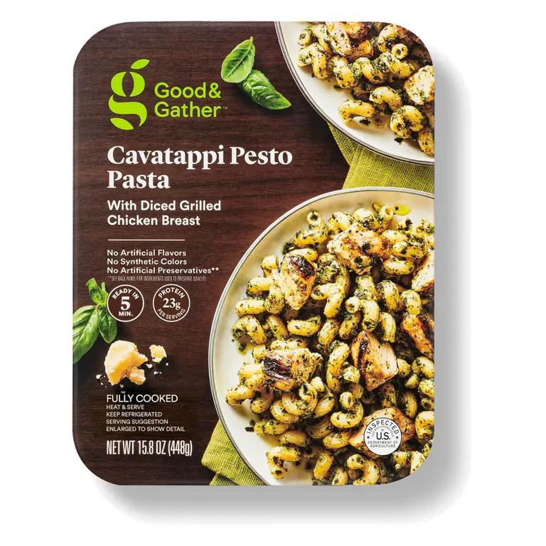 Cavatappi Pesto Pasta with Diced Grilled Chicken Breast