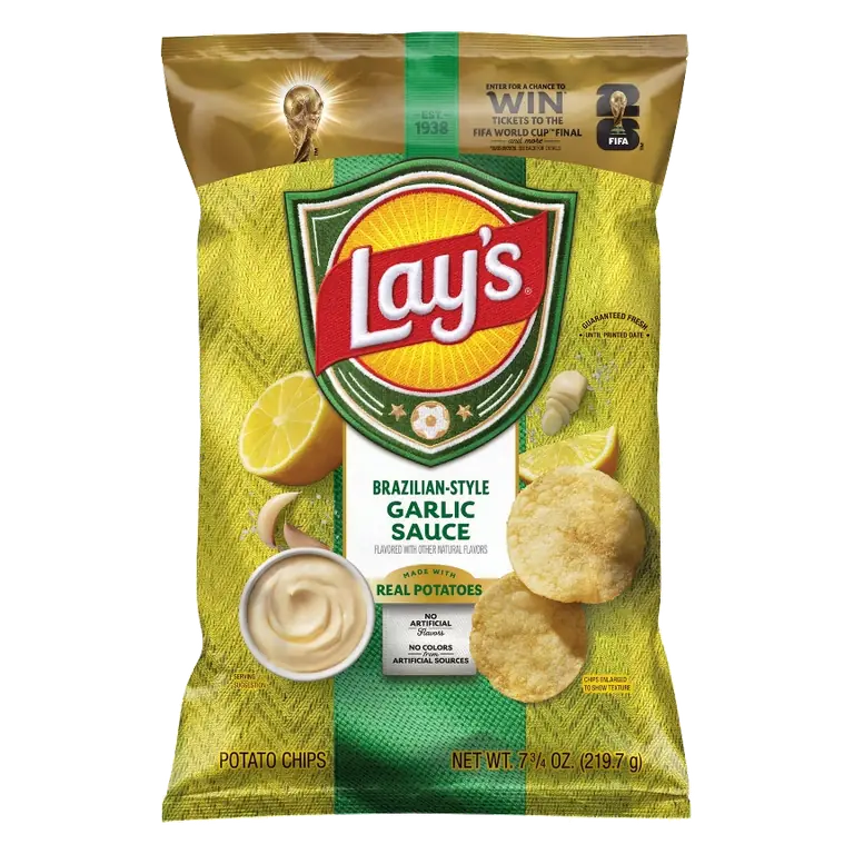 Lay's Brazilian-Style Garlic Sauce Potato Chips, 7.75oz