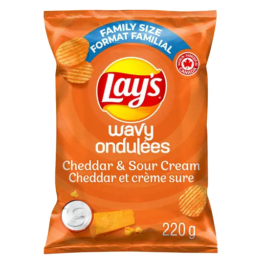 Potato Chips Wavy Cheddar & Sour Cream 220 g