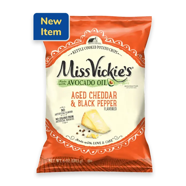 Avocado Oil Kettle Cooked Cheddar & Black Pepper Potato Chips