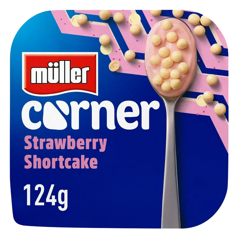 Corner Strawberry Yogurt With White Chocolate Shortcake Balls 124g