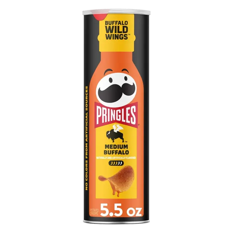 Pringles Buffalo Wild Wings Medium Buffalo Crisps Chips, 5.5oz