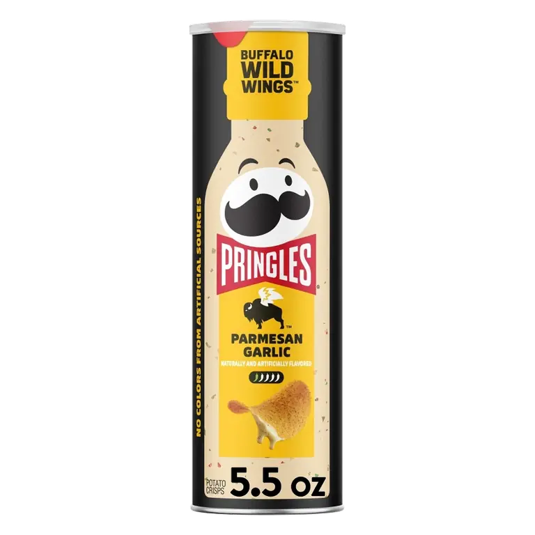 Pringles Buffalo Wild Wings Parmesan Garlic Crisps Chips, 5.5oz