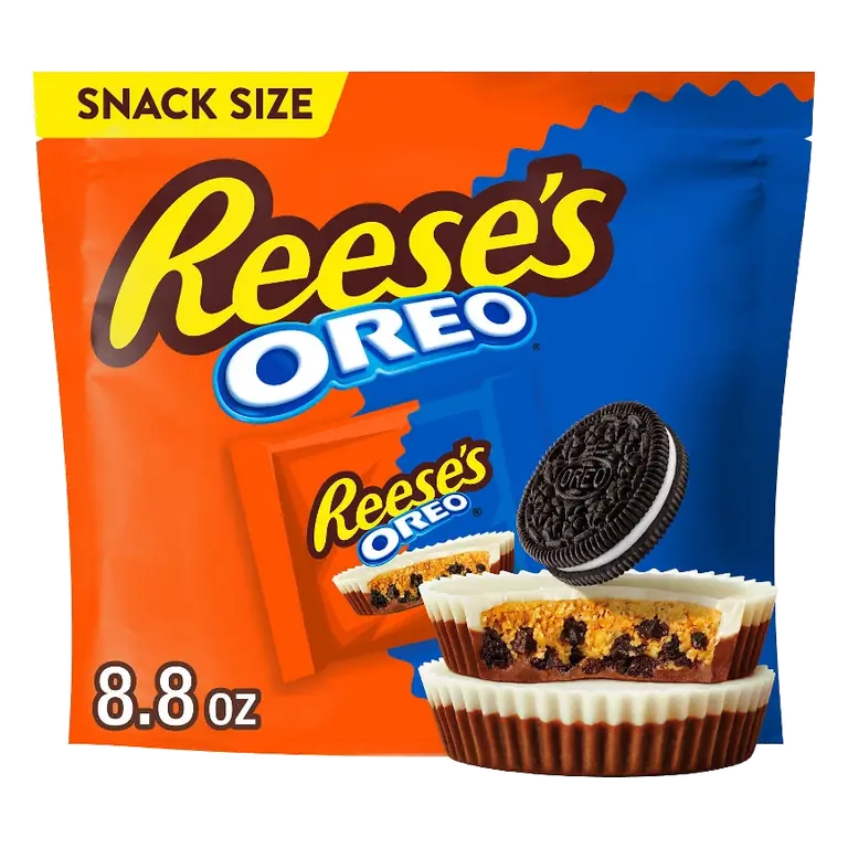 Reese’s Oreo Milk Chocolate and White Creme Snack Size Peanut Butter Cups Candy, 8.8oz