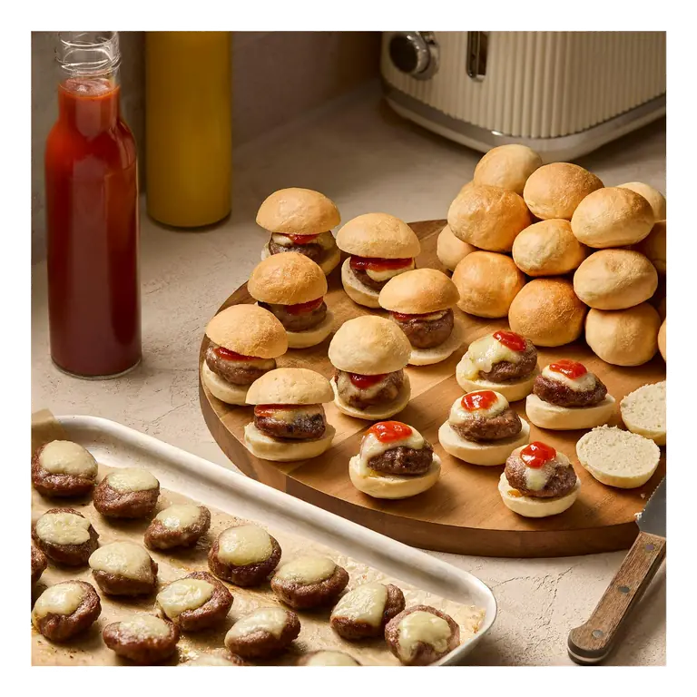 32 Mini Cheeseburgers, Taste the Difference