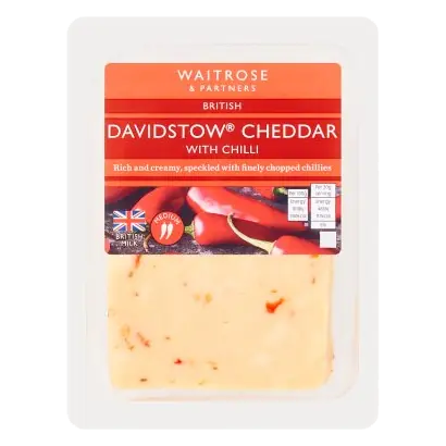 Davidstow Cornish Medium Cheddar Cheese with Chilli Strength 4