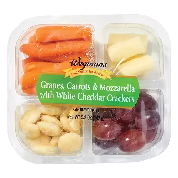 Grapes, Carrots & Mozzarella with White Cheddar Crackers